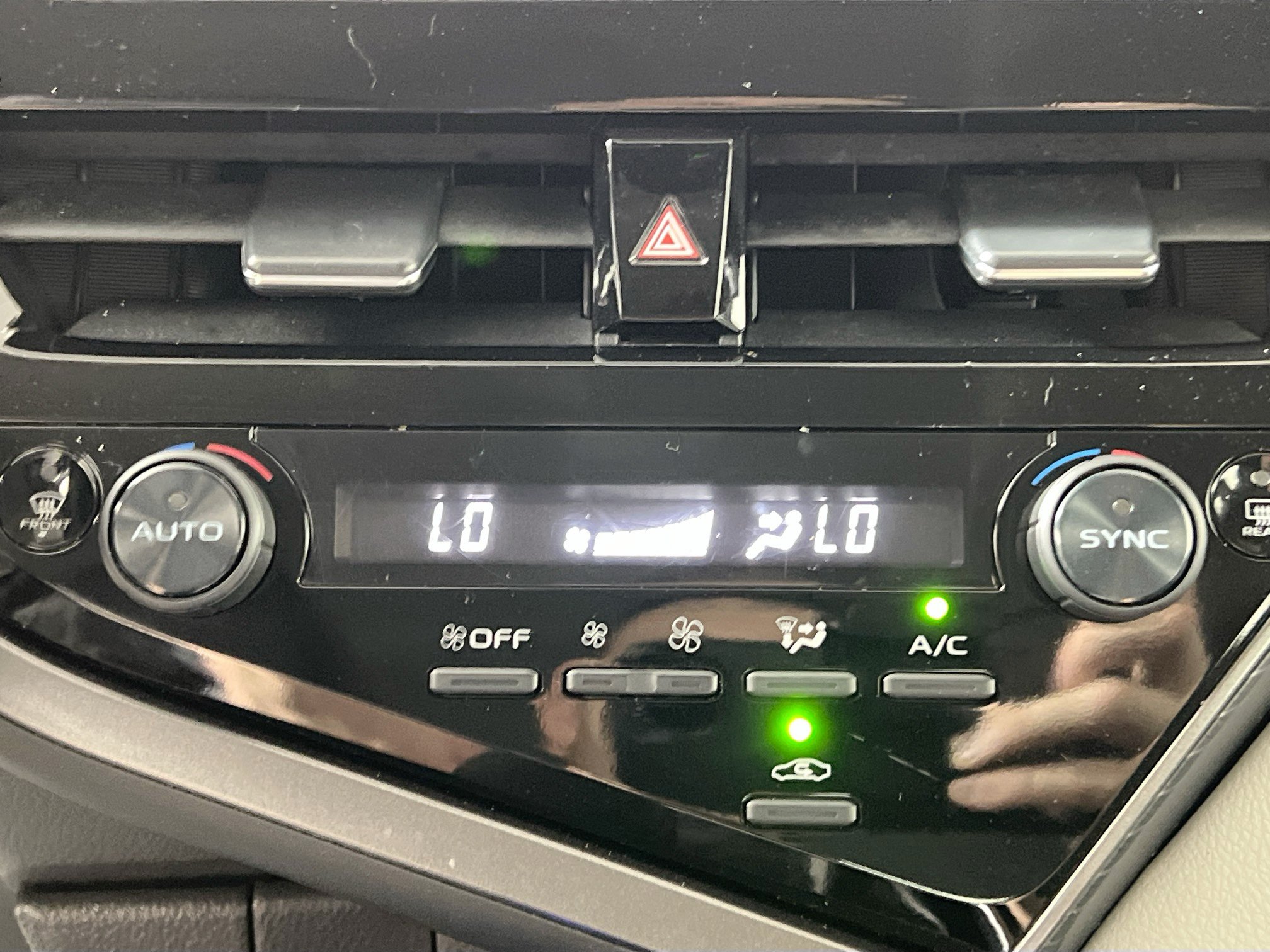 Used 2024 Toyota Camry LE FWD image 26