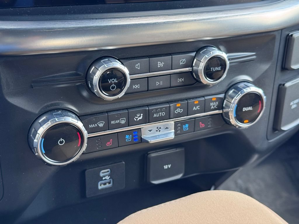 Used 2022 Ford F150 Lariat w/ Max Trailer Tow Package AWD/4WD image 13