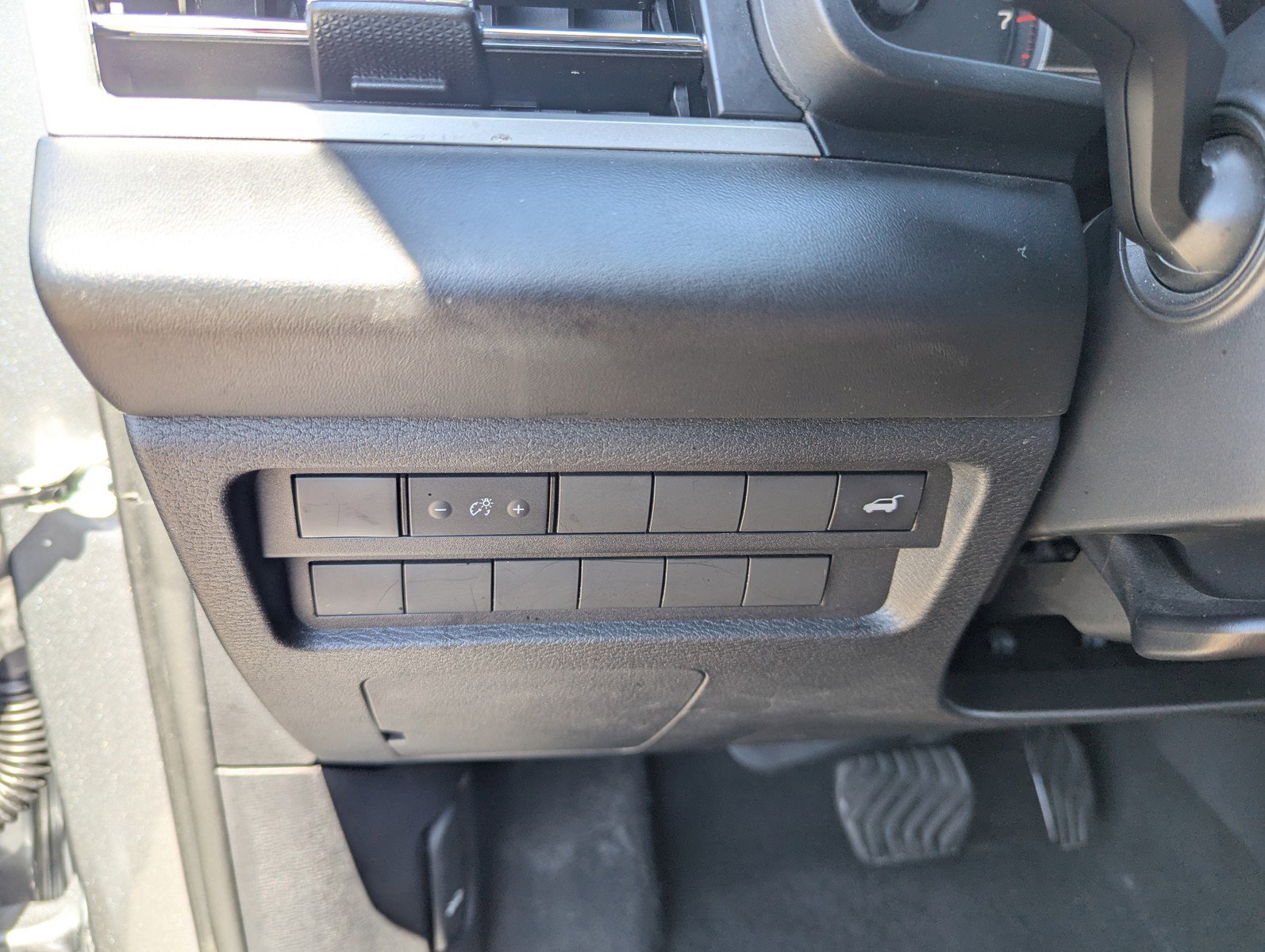 Used 2024 Mitsubishi Outlander SE AWD/4WD image 31