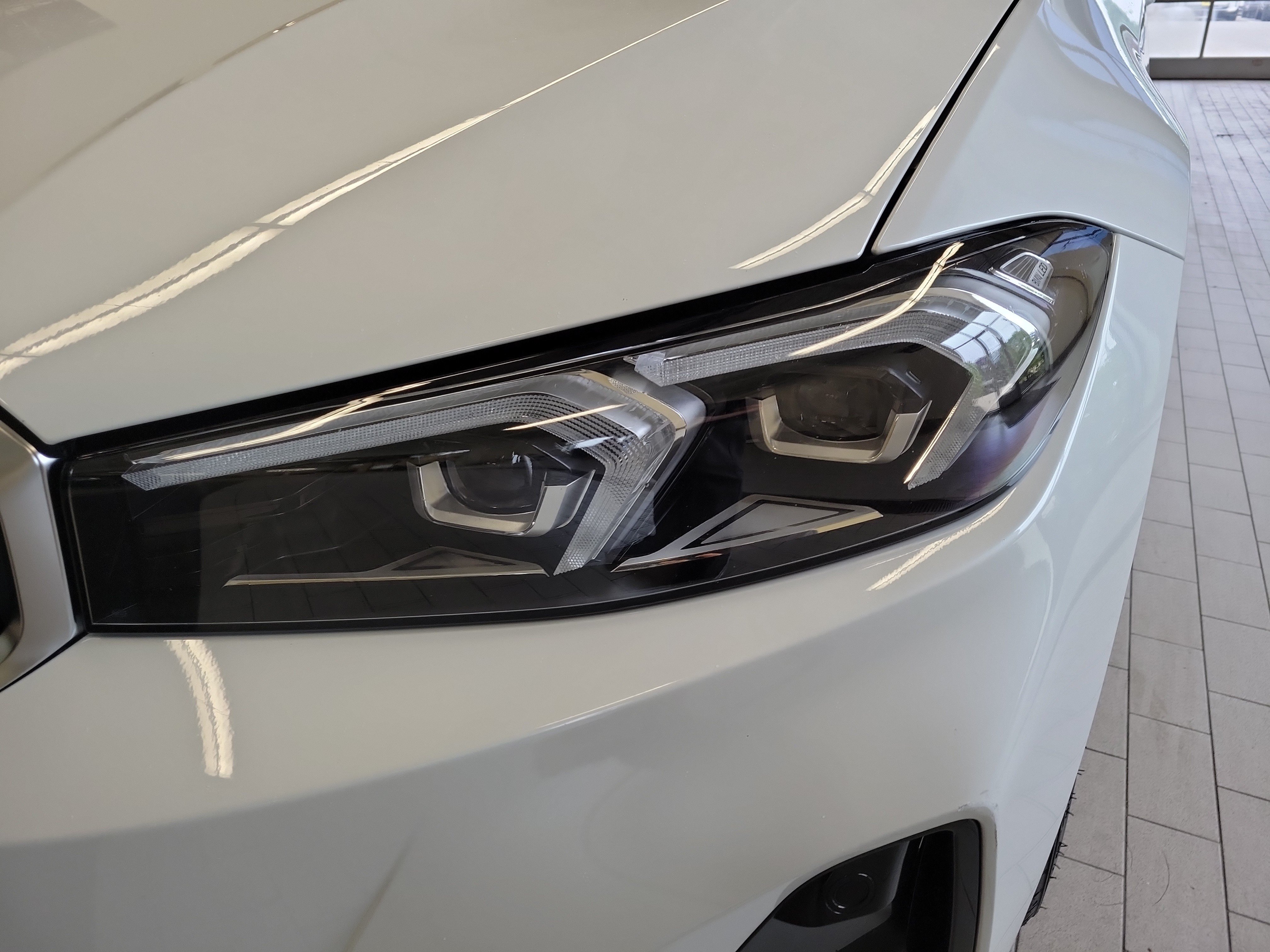 Used 2026 BMW 330i xDrive Sedan AWD/4WD image 9