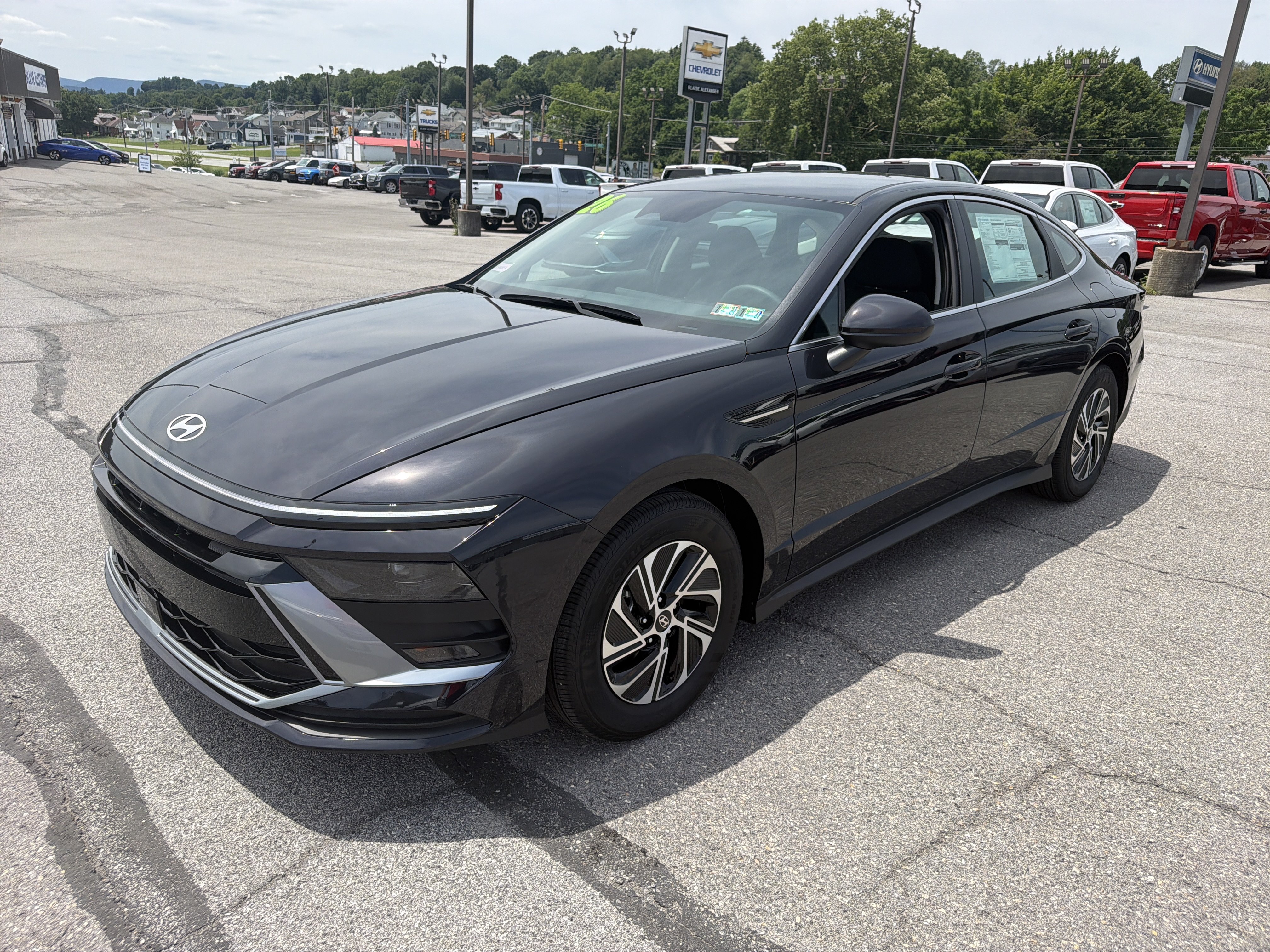 New 2026 Hyundai Sonata Blue FWD image 8