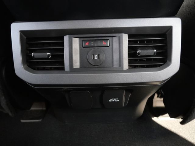 Used 2023 Ford F250 Lariat image 26