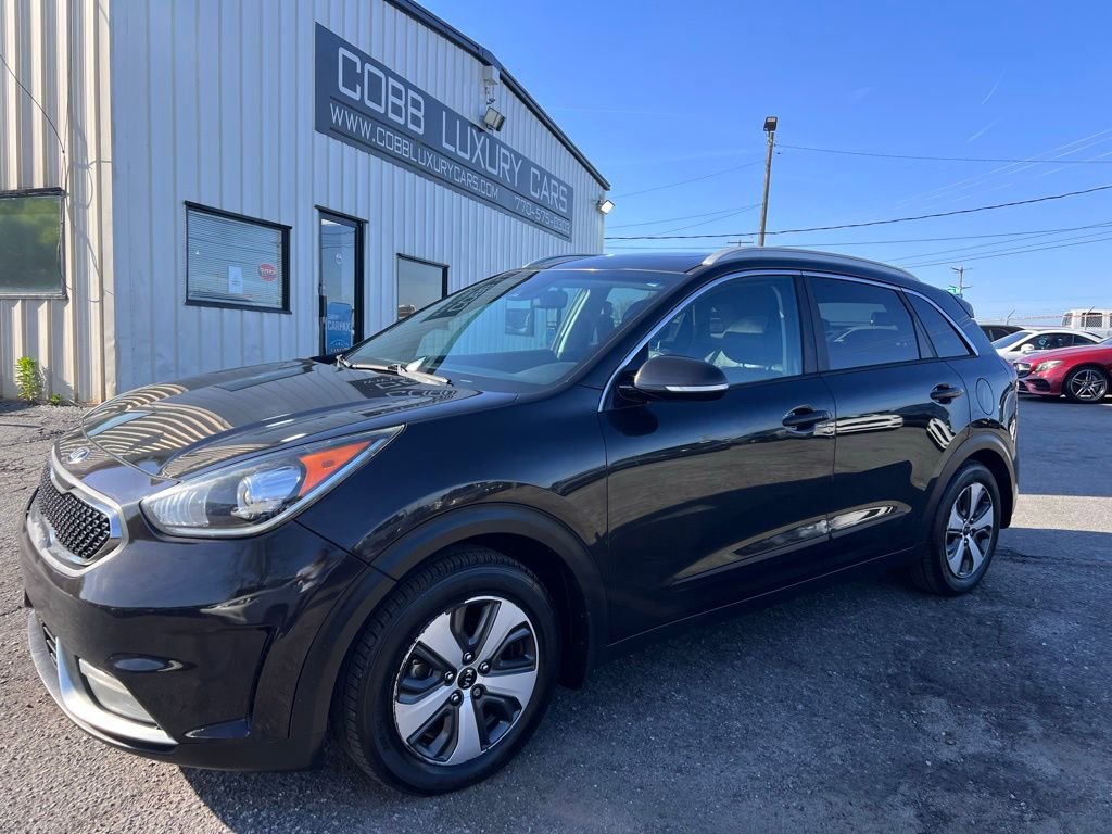 Used 2017 Kia Niro EX image 11
