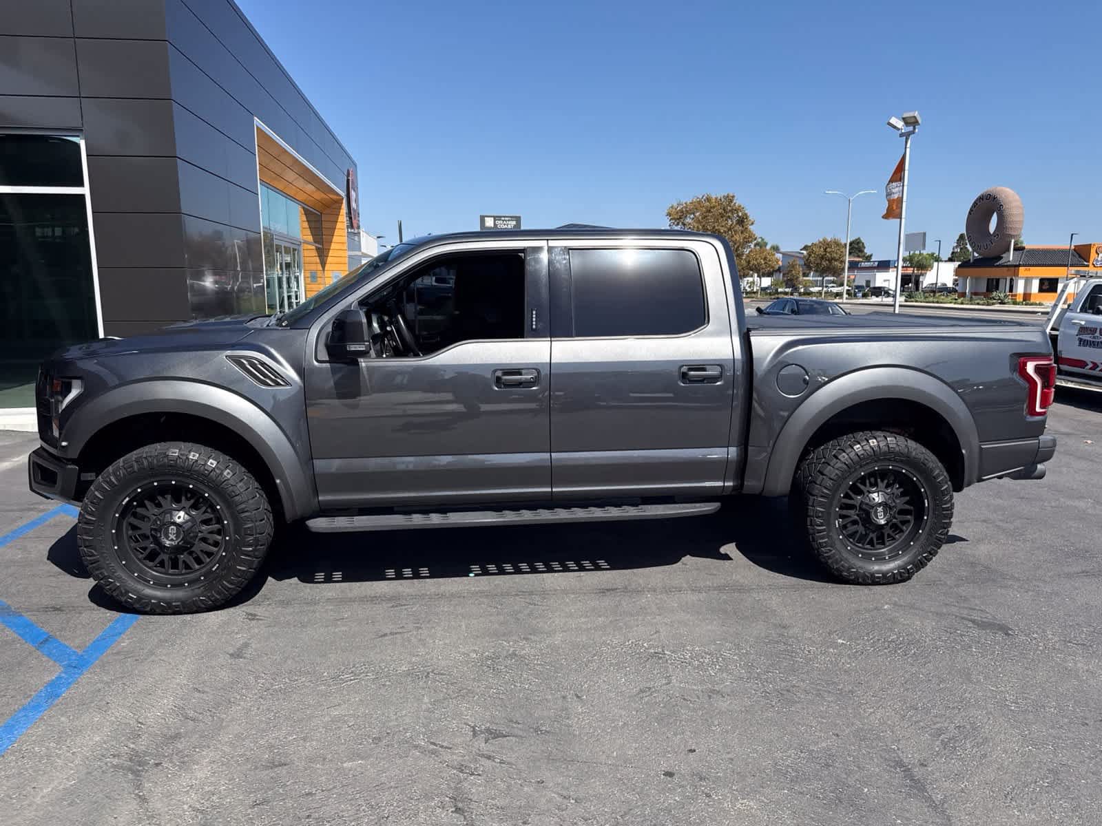 Used 2020 Ford F150 Raptor w/ Equipment Group 802A Luxury AWD/4WD image 19