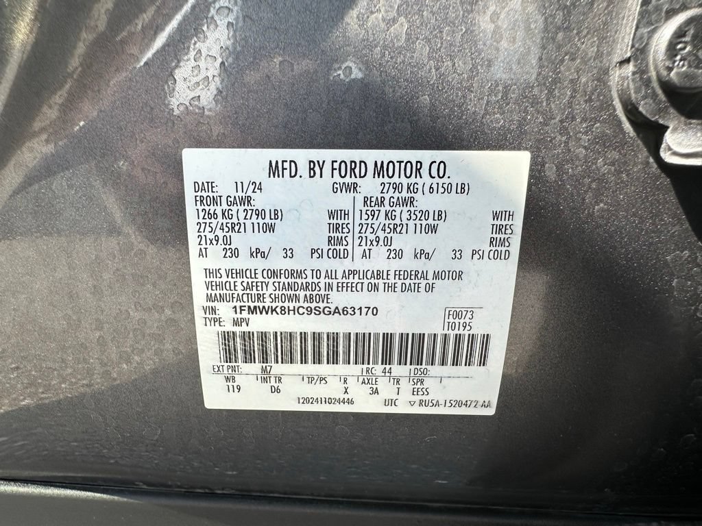 Used 2025 Ford Explorer Platinum w/ Ultimate Package AWD/4WD image 29
