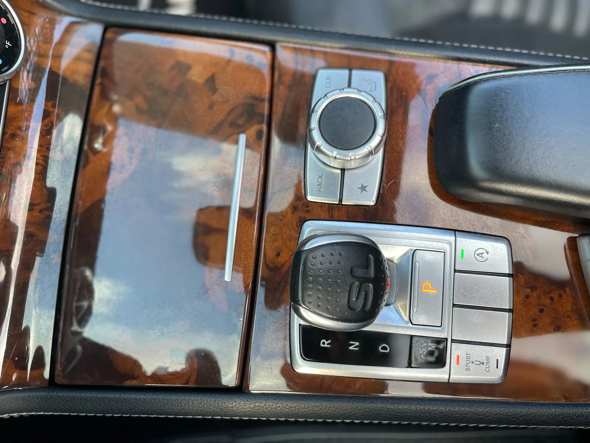 Used 2016 Mercedes-Benz SL 550 w/ Driver Assistance Package image 36