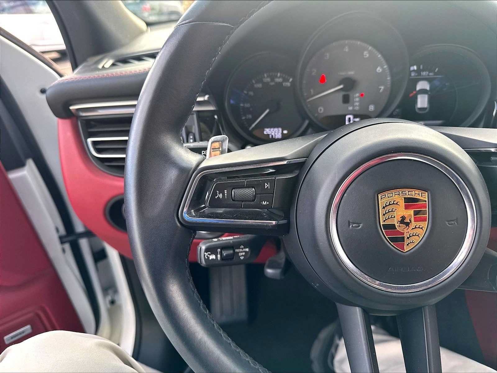 Used 2022 Porsche Macan S AWD/4WD image 19