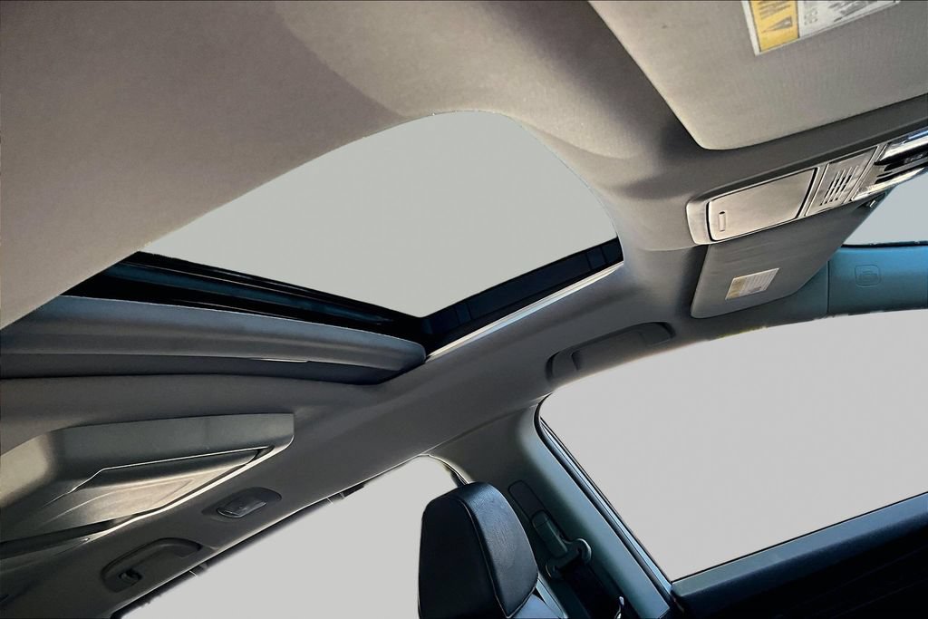 Used 2018 Honda Odyssey EX-L image 19