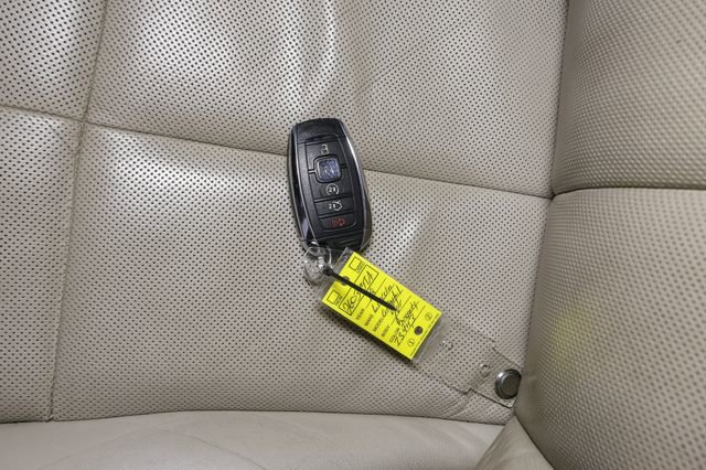 Used 2018 Lincoln Continental Select AWD/4WD image 38