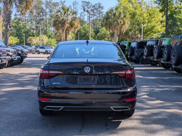 Used 2021 Volkswagen Jetta R-Line w/ R-Line Cold Weather Package image 7