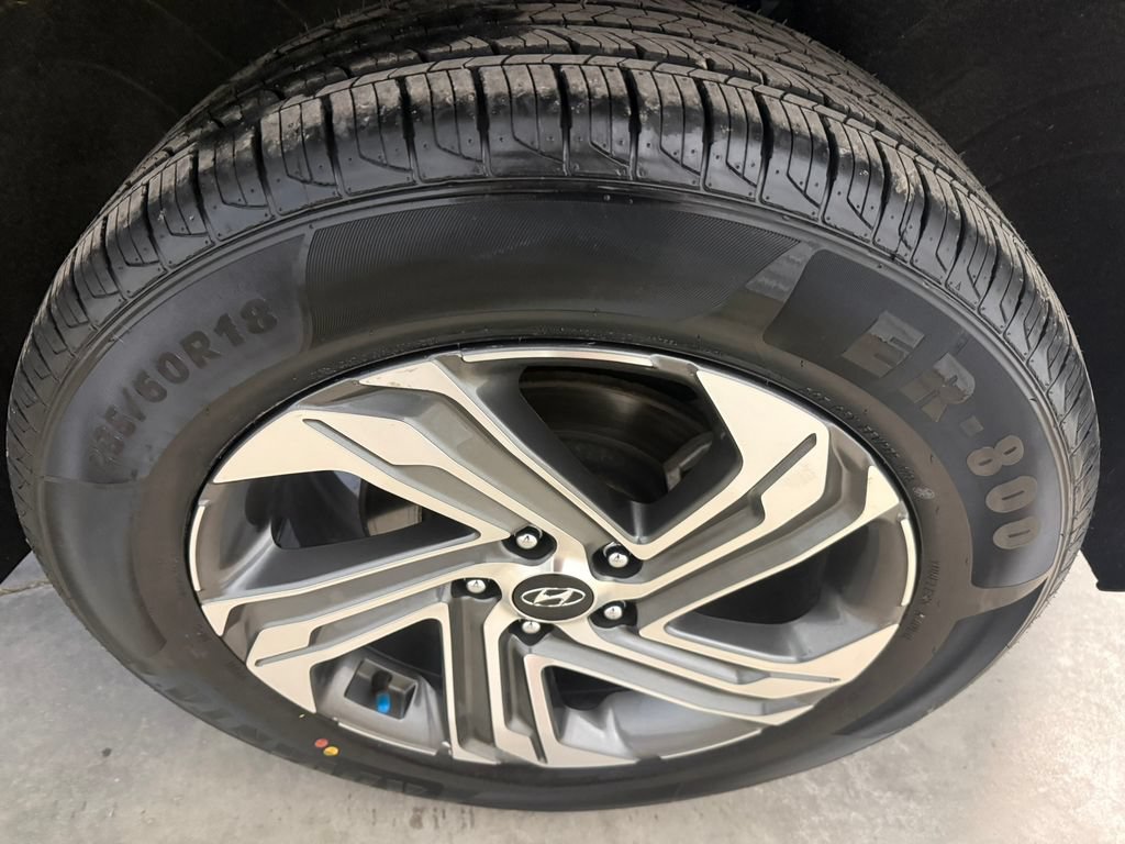 Used 2023 Hyundai Santa Fe SE AWD/4WD image 11