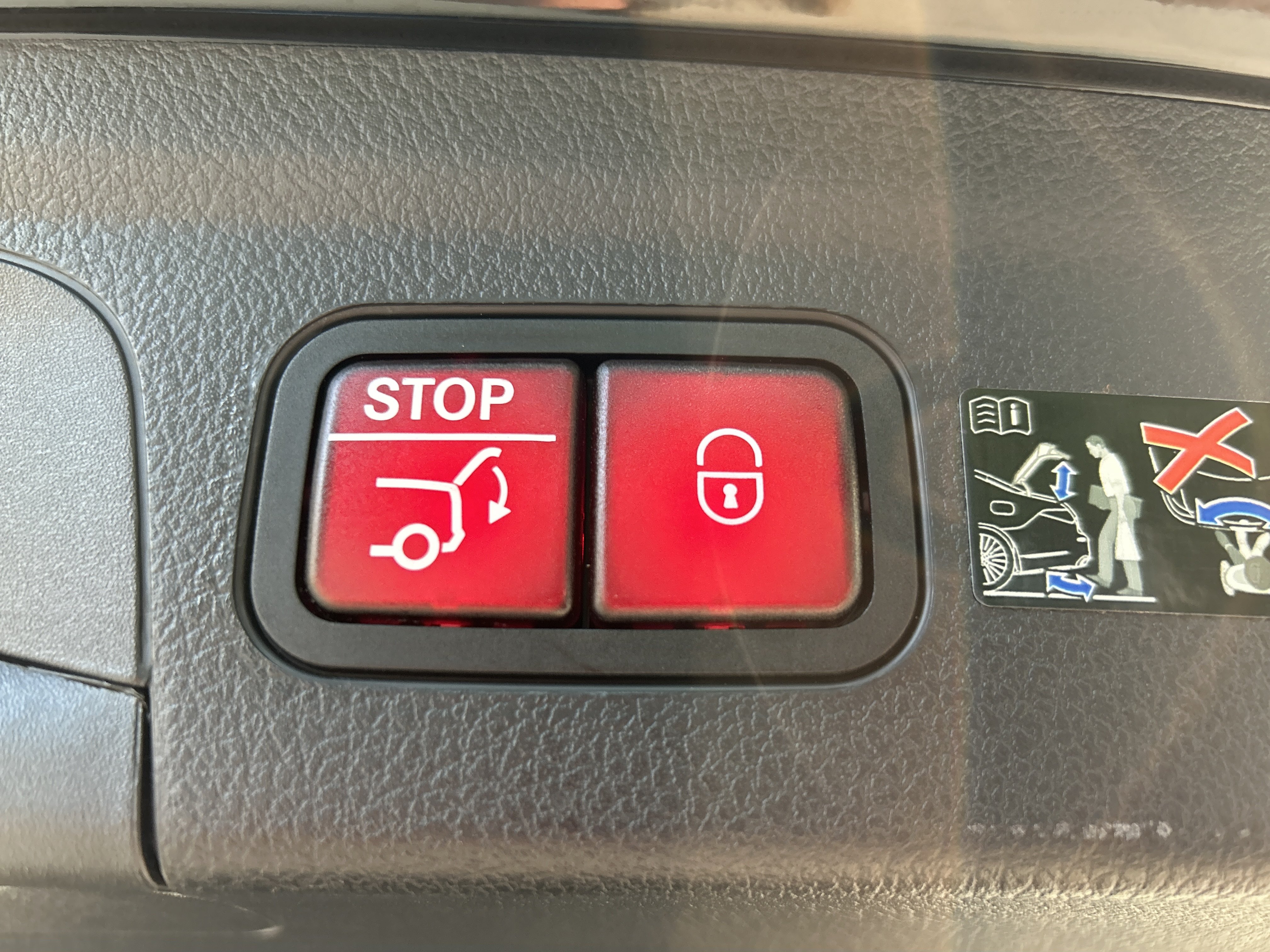 Certified 2025 Mercedes-Benz GLE 350 4MATIC image 11