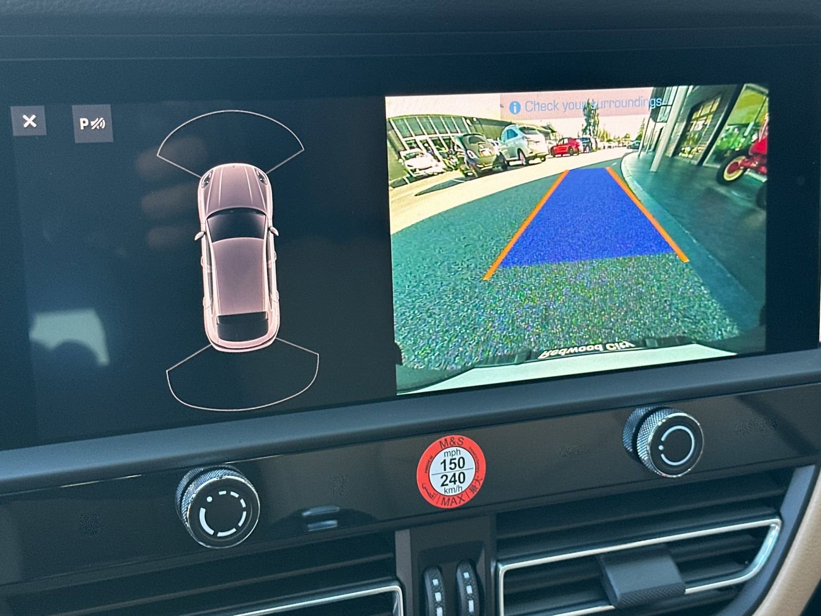 New 2026 Porsche Macan image 23