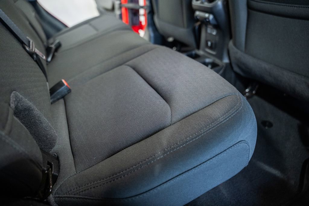 Certified 2022 Jeep Wrangler Unlimited Sahara w/ Cold Weather Group AWD/4WD image 37