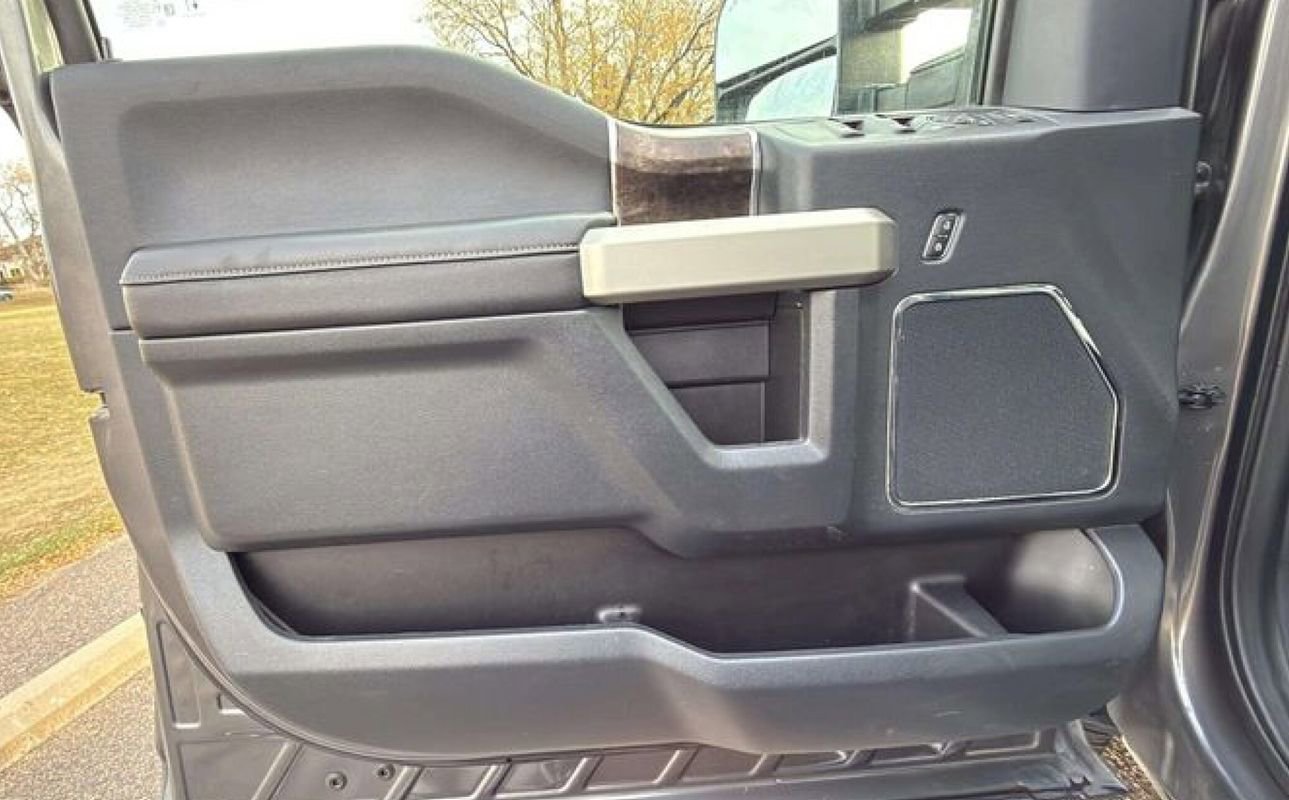 Used 2022 Ford F250 Lariat w/ FX4 Off-Road Package image 18