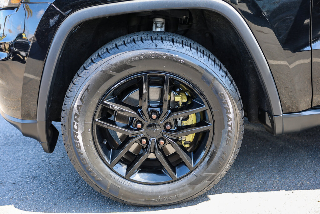 Used 2019 Jeep Grand Cherokee Limited w/ Luxury Group II RWD image 29