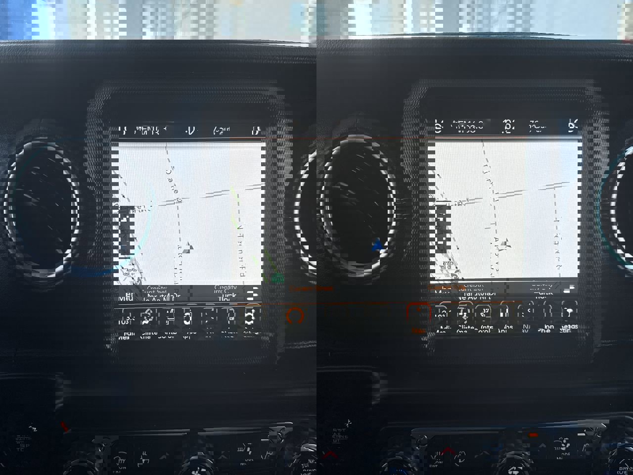 Used 2021 Jeep Wrangler Unlimited Sahara w/ Cold Weather Group image 13