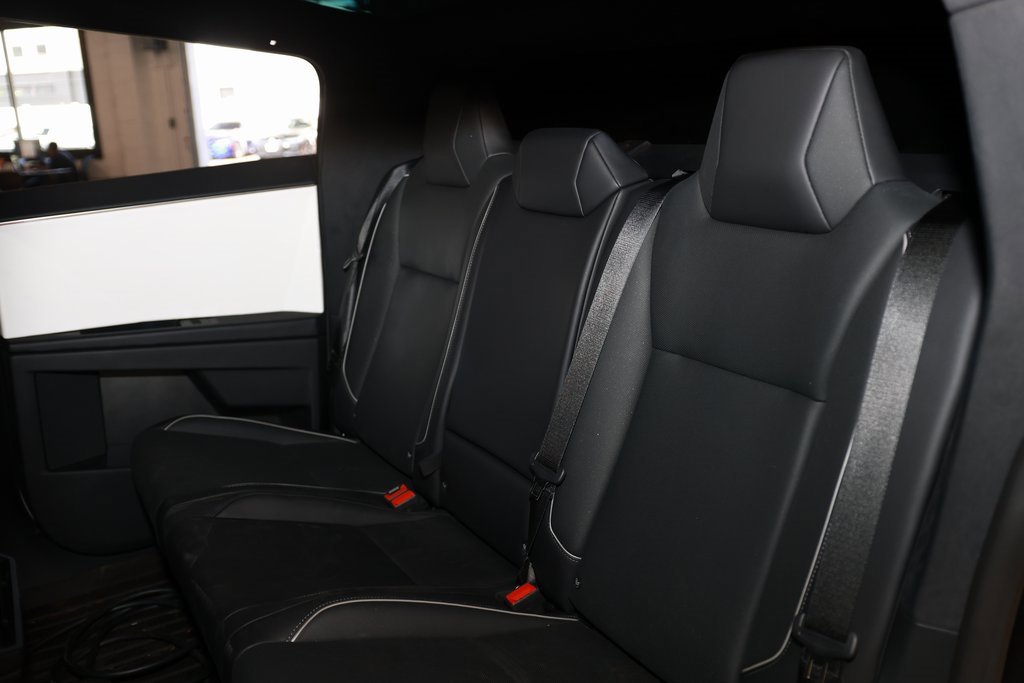 Used 2024 Tesla Cybertruck AWD Crew Cab image 13