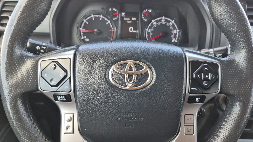 Used 2020 Toyota 4Runner TRD Off-Road Premium image 17