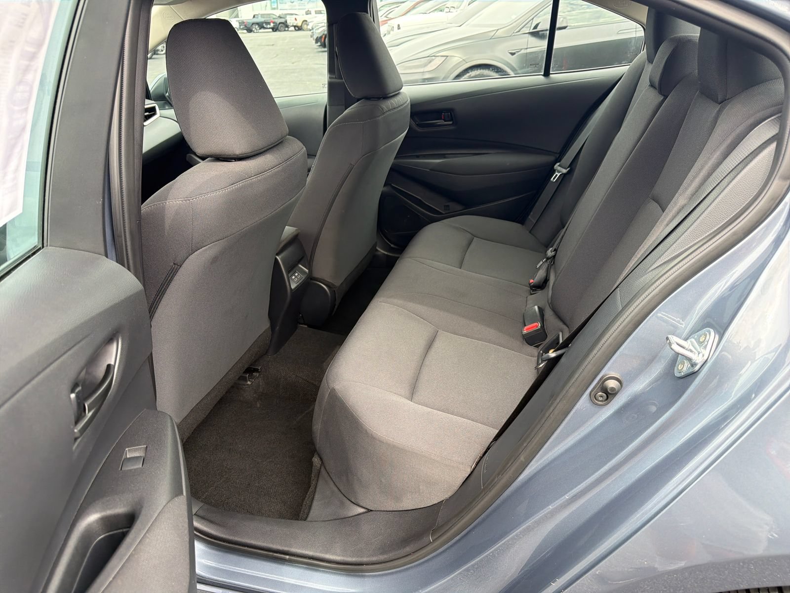 Used 2025 Toyota Corolla LE FWD image 36