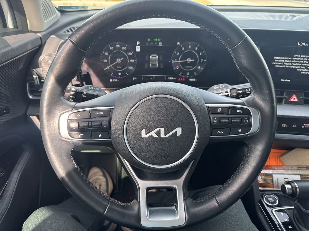 Used 2024 Kia Sportage SX image 9