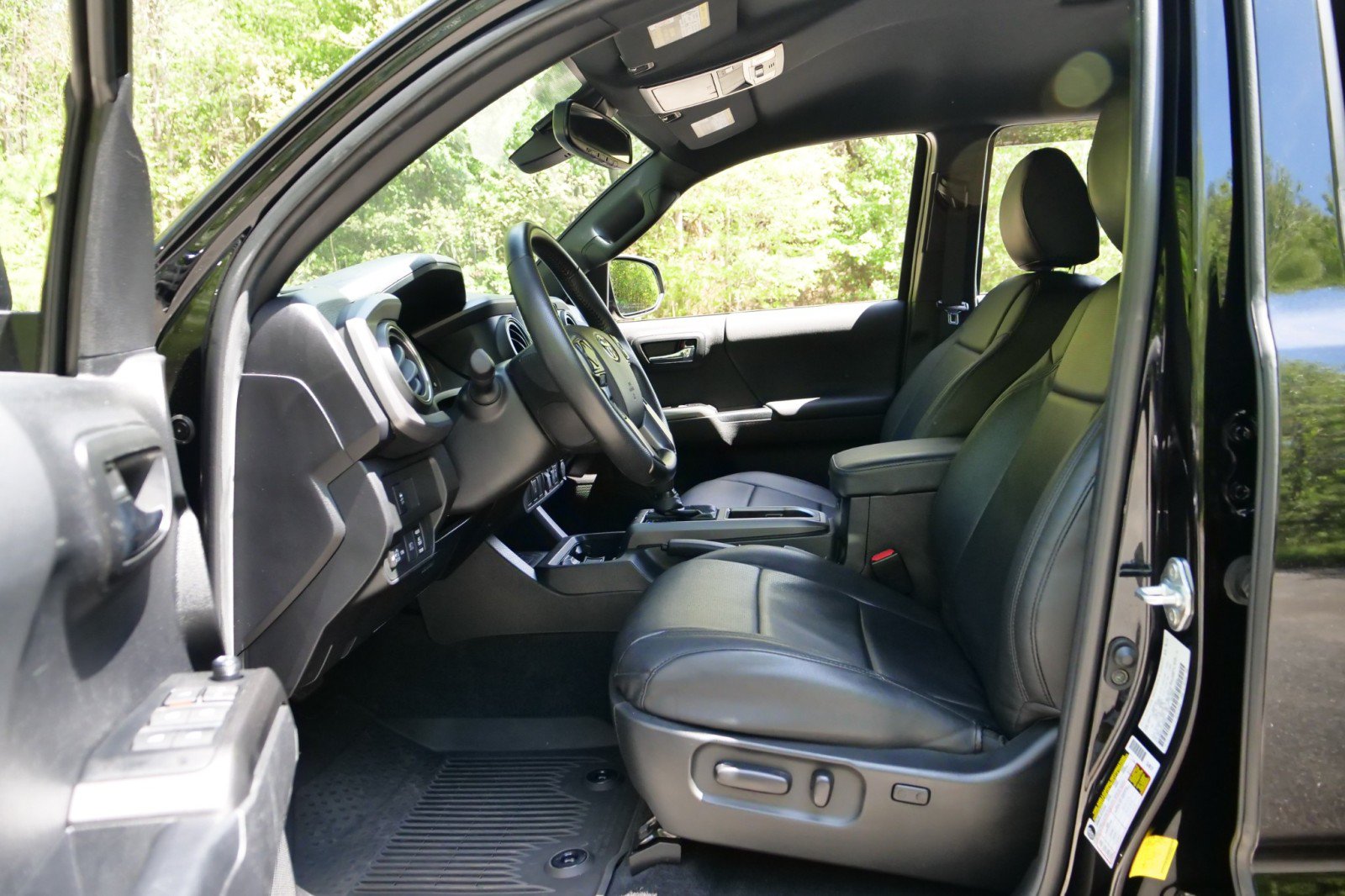 Used 2022 Toyota Tacoma TRD Sport AWD/4WD image 20
