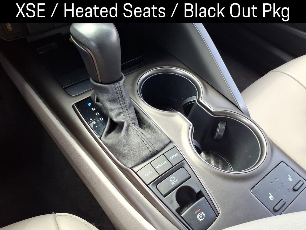 Used 2022 Toyota Camry XSE w/ Carpet Mat Package (TMS) image 24