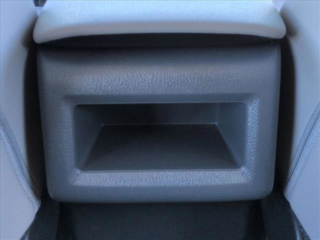 Used 2022 Toyota Camry SE w/ Carpet Mat Package (TMS) image 16