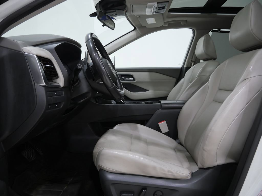 Used 2021 Nissan Rogue SV w/ Premium Package AWD/4WD image 12