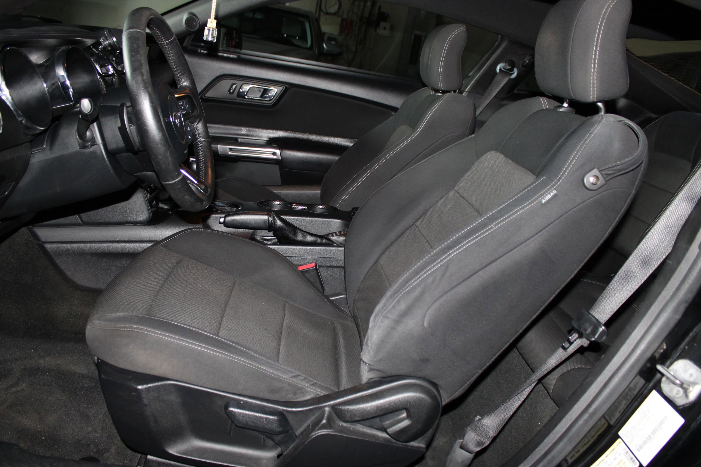 Used 2016 Ford Mustang Coupe image 17