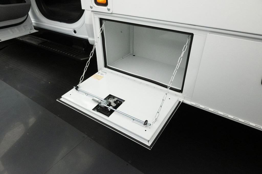 New 2025 Ford F450 XL RWD image 21