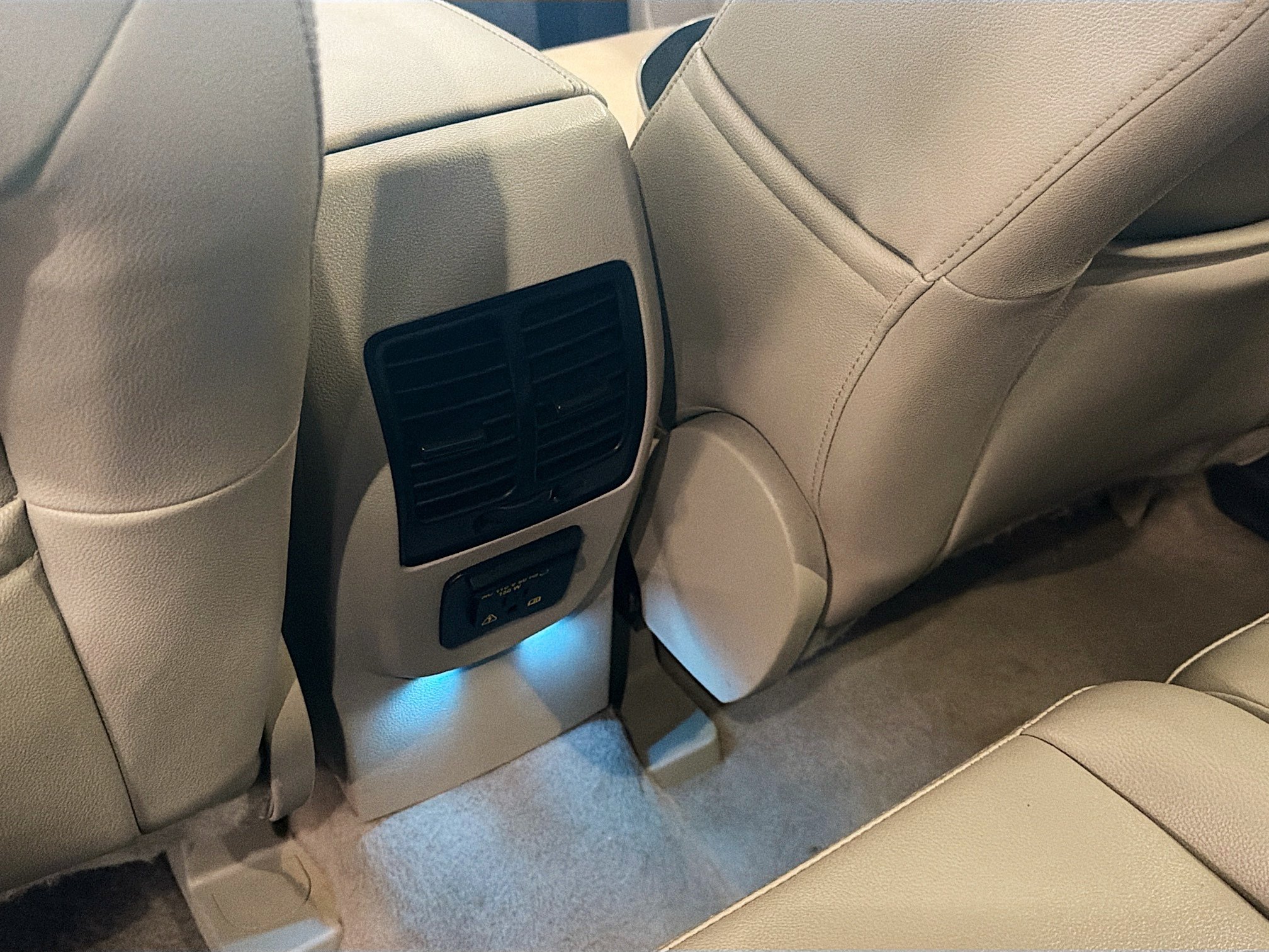 Used 2015 Ford Escape Titanium AWD/4WD image 29