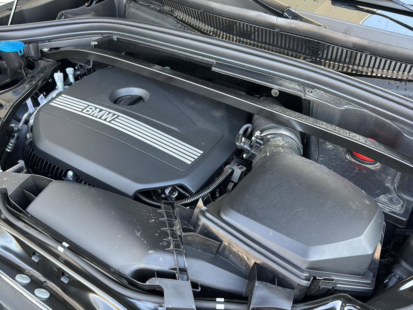 Used 2025 BMW X2 xDrive28i w/ Premium Package image 30