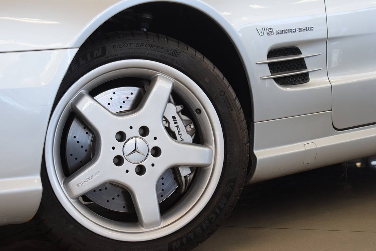 Used 2004 Mercedes-Benz SL 55 AMG image 15