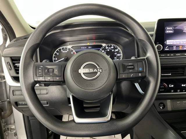 Used 2024 Nissan Rogue SV FWD image 22