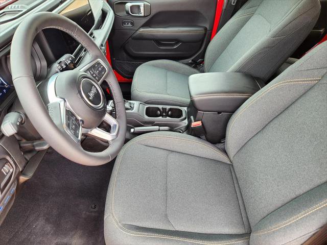 Certified 2025 Jeep Wrangler Sahara image 22