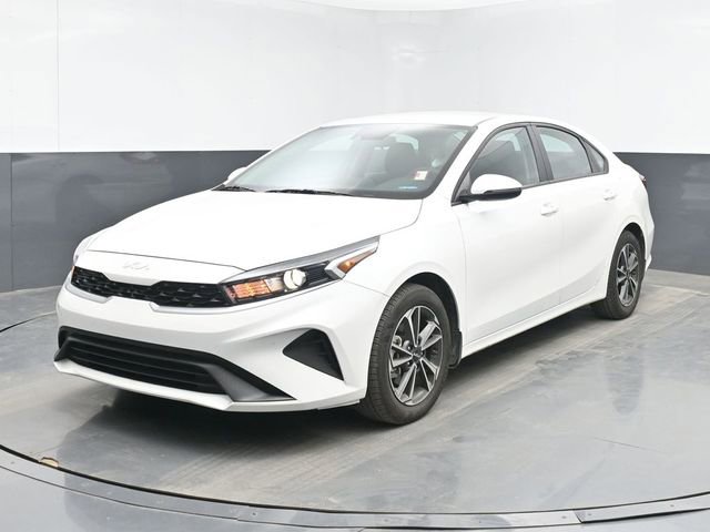 Used 2023 Kia Forte LXS w/ LXS Technology Package FWD image 10