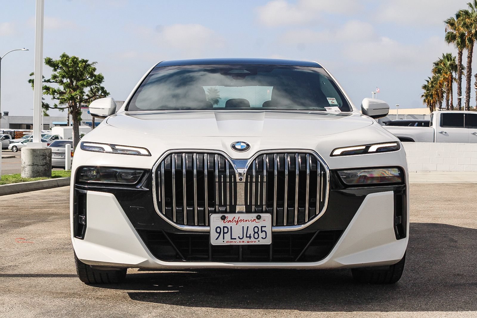 Used 2025 BMW 740i RWD image 2