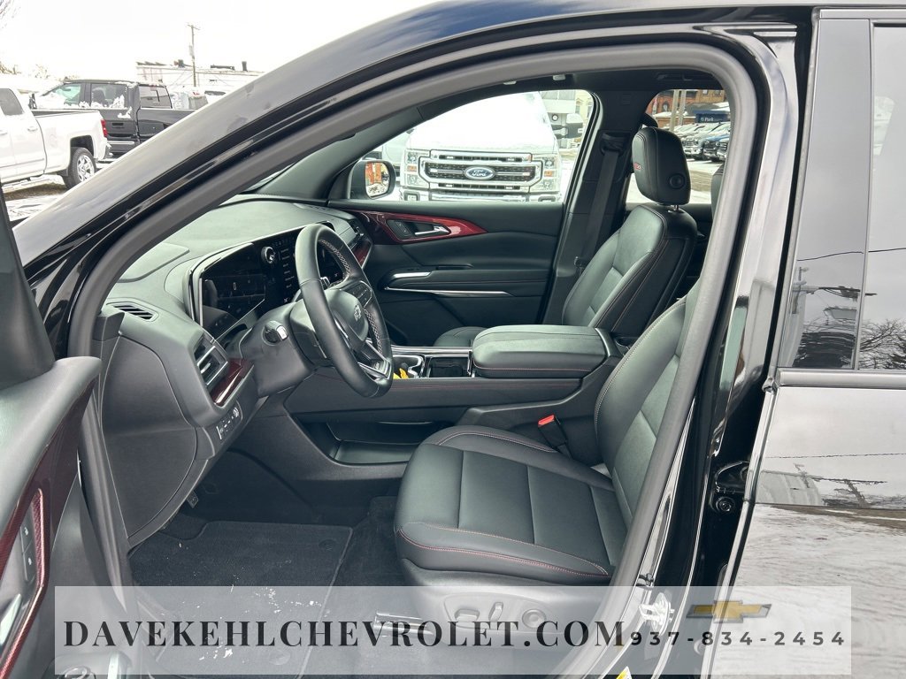 Used 2025 Chevrolet Traverse Z71 w/ Driver Confidence Package image 17