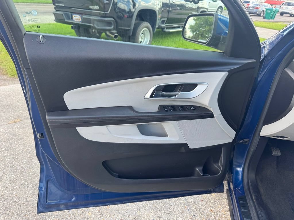Used 2010 Chevrolet Equinox LT FWD image 9