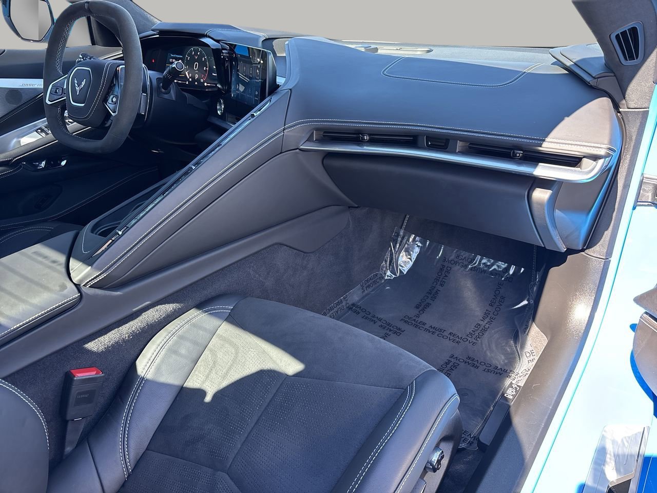 Used 2024 Chevrolet Corvette Stingray Premium Conv w/ Z51 Performance Package image 11