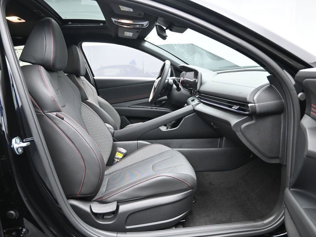 Used 2025 Hyundai Elantra N Line w/ Cargo Package FWD image 33