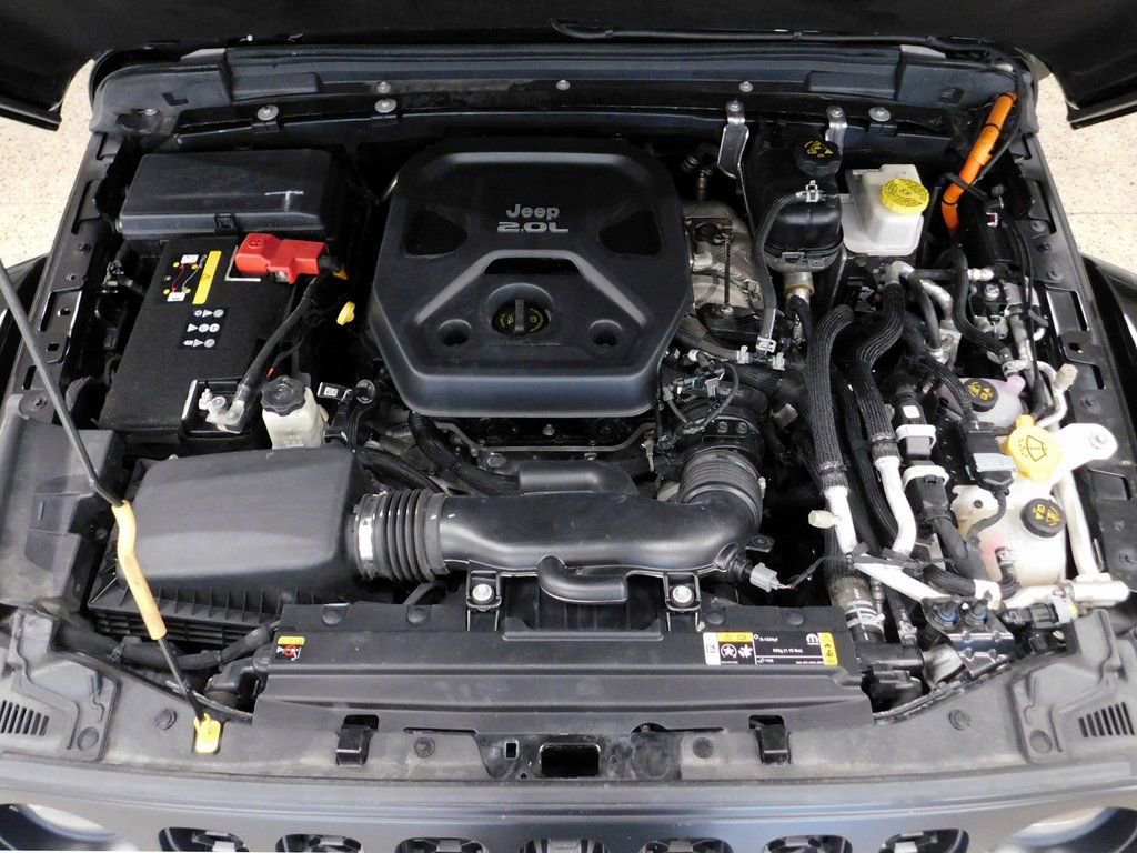 Used 2022 Jeep Wrangler Unlimited Rubicon 4xe w/ Dual Top Group image 16