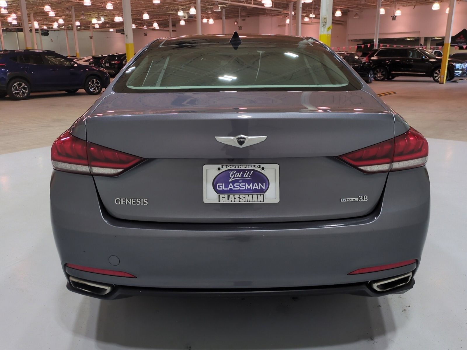 Used 2015 Hyundai Genesis 3.8 w/ Option Group 02 AWD/4WD image 4