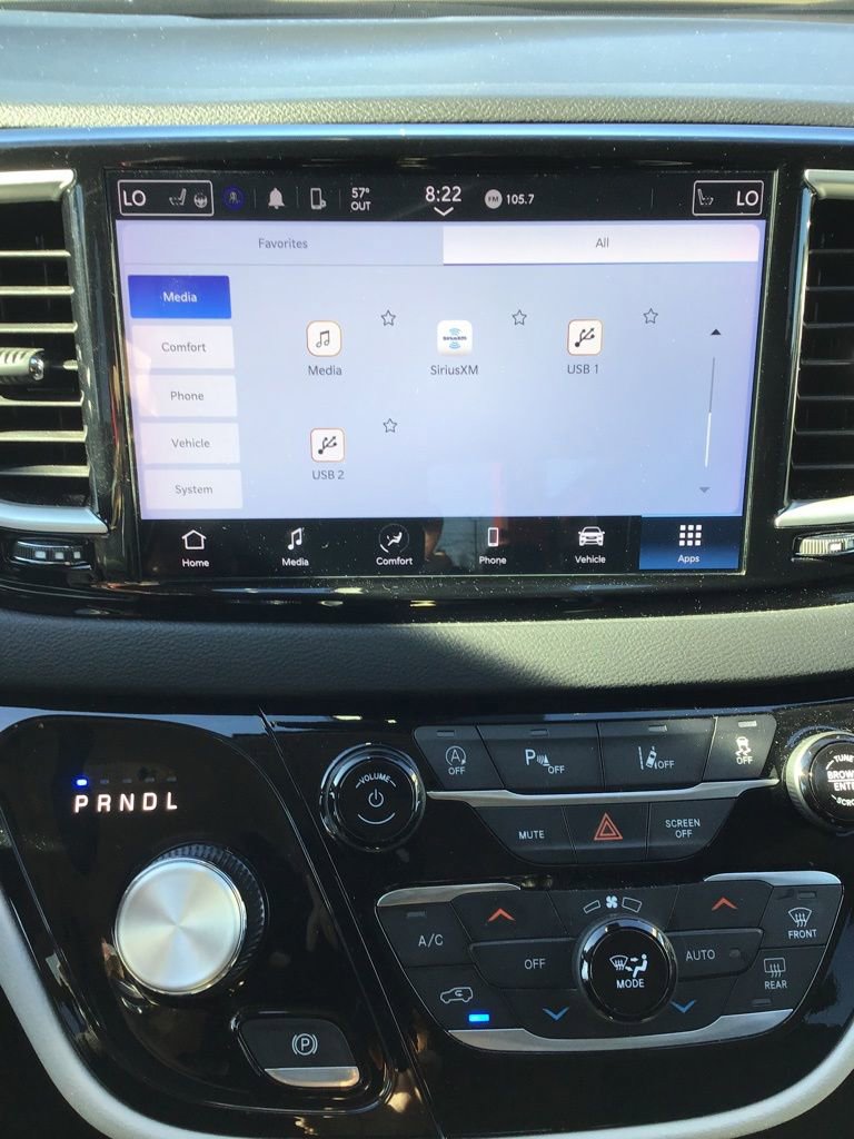 Used 2023 Chrysler Pacifica Touring-L image 12