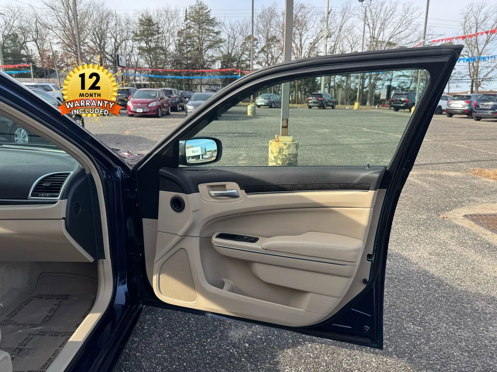 Used 2014 Chrysler 300 image 18