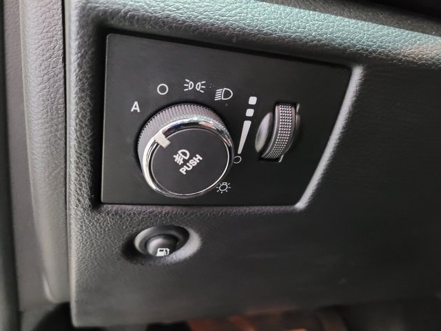 Used 2012 Jeep Grand Cherokee Altitude image 43