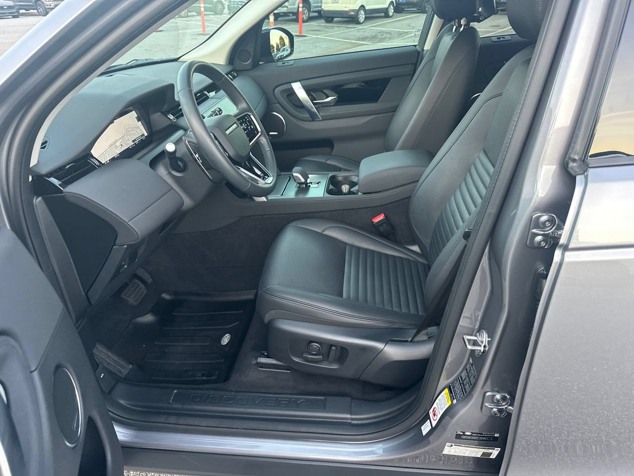 Used 2025 Land Rover Discovery Sport S AWD/4WD image 9