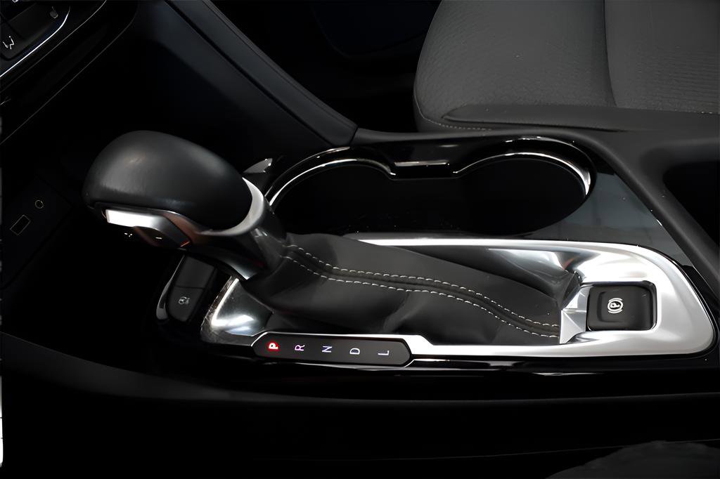 Used 2023 Buick Encore GX Select image 26