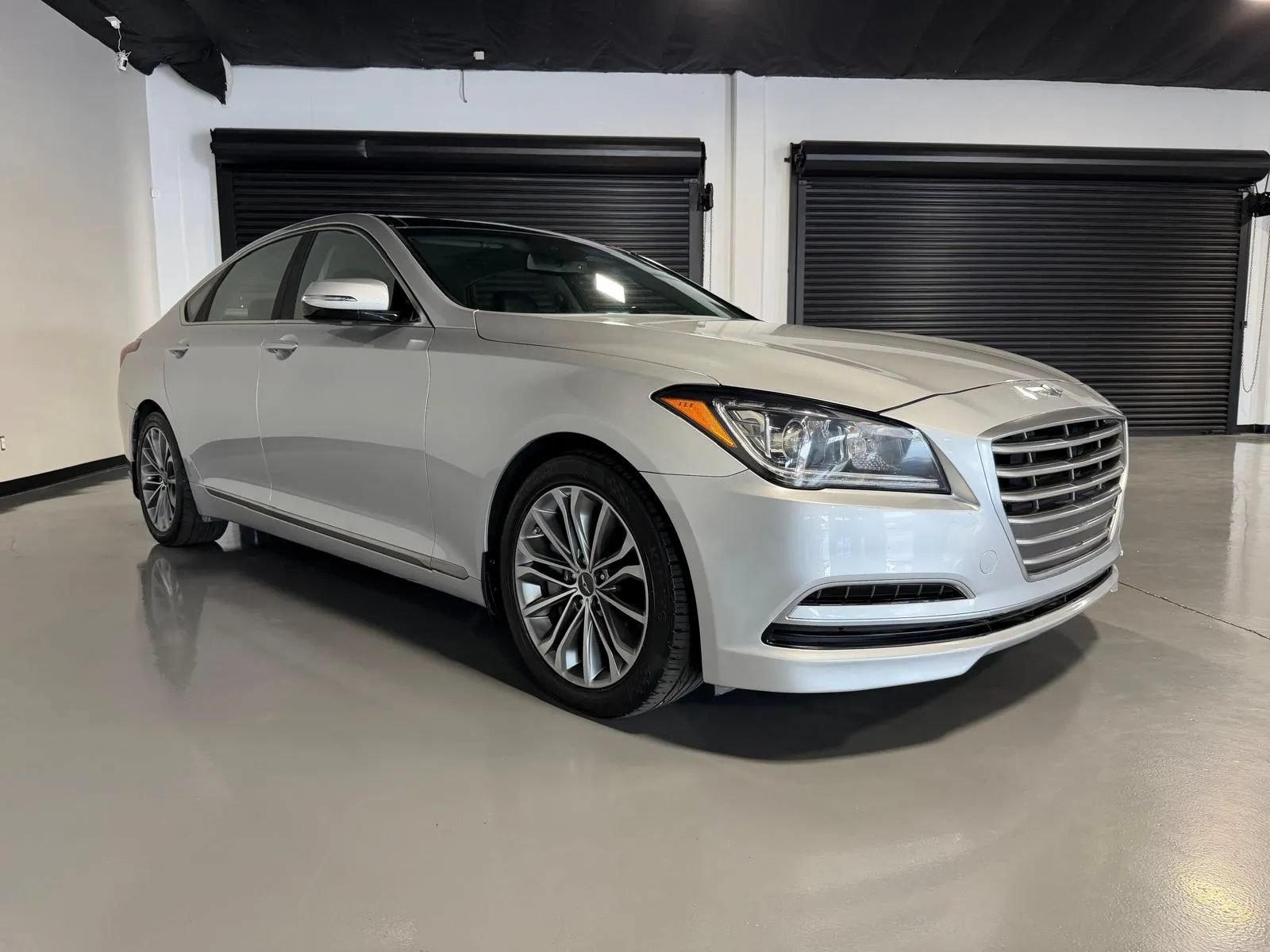 Used 2015 Hyundai Genesis 3.8 w/ Option Group 02 RWD image 3